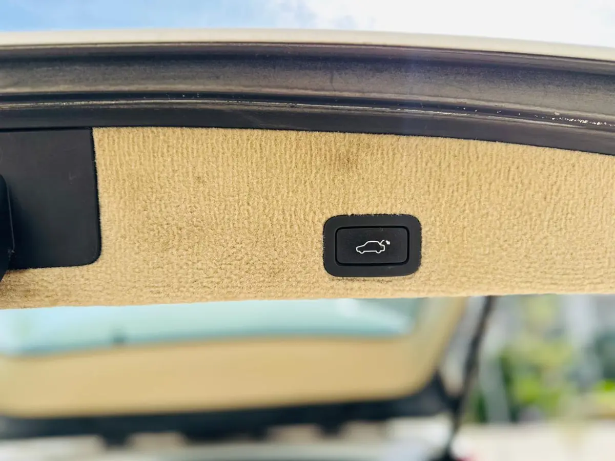 2016 VOLVO XC60 D4