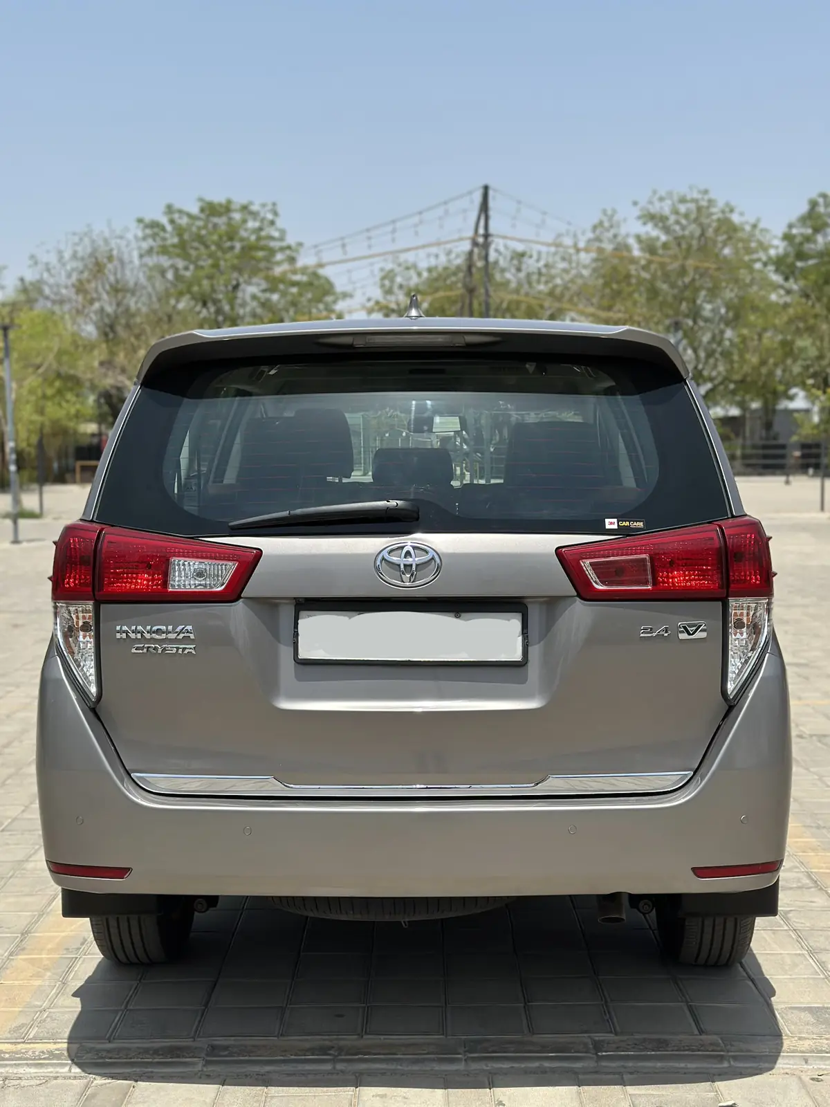 2021 INNOVA CRYSTA V MT