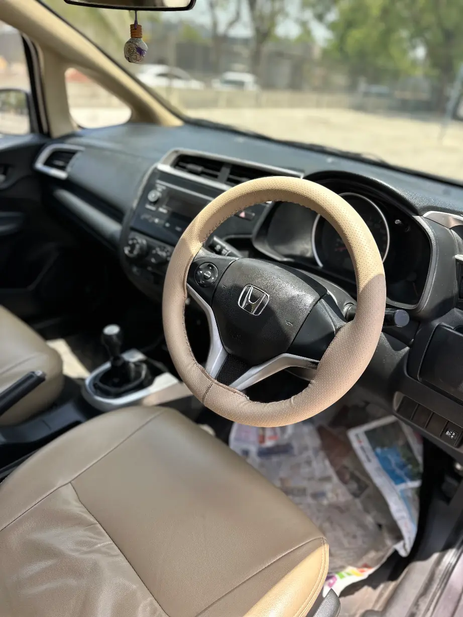 2017 HONDA JAZZ i-VTEC MT 1st FULL PETROL