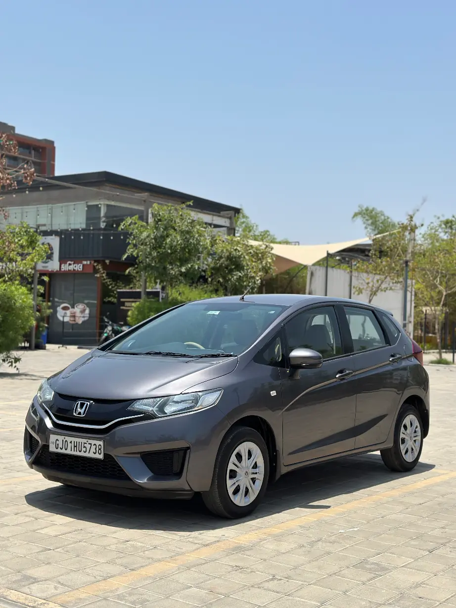 2017 HONDA JAZZ i-VTEC MT 1st FULL PETROL