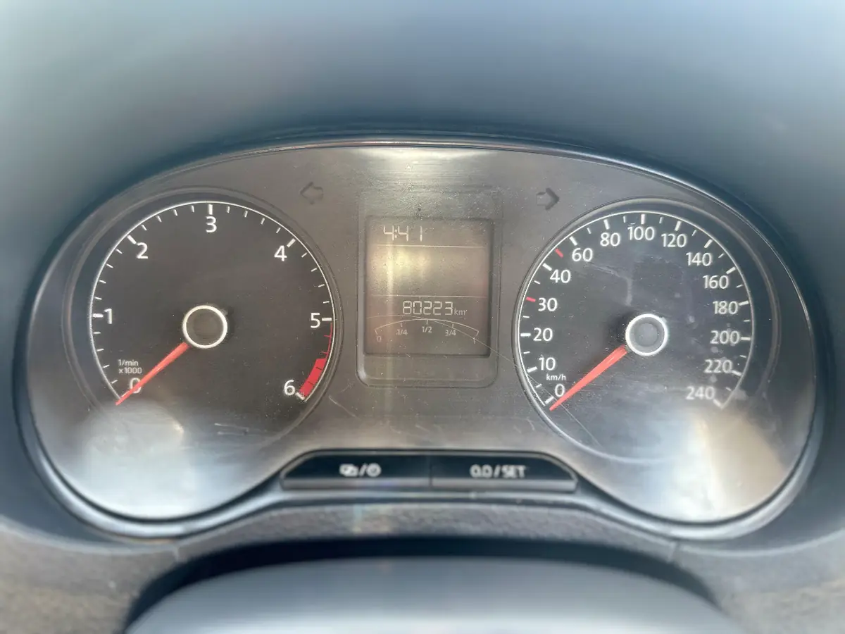 2017 VOLKSWAGEN AMEO HIGHLINE TDI MT