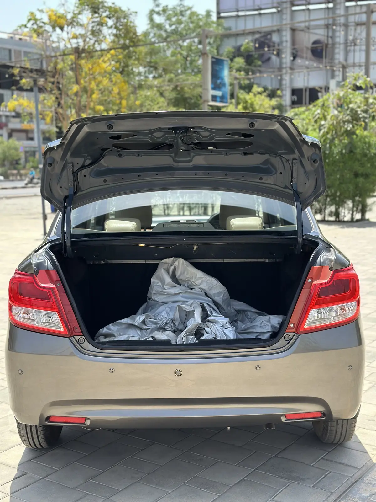 2018 MARUTI SUZUKI SWIFT DZIRE VXI AT